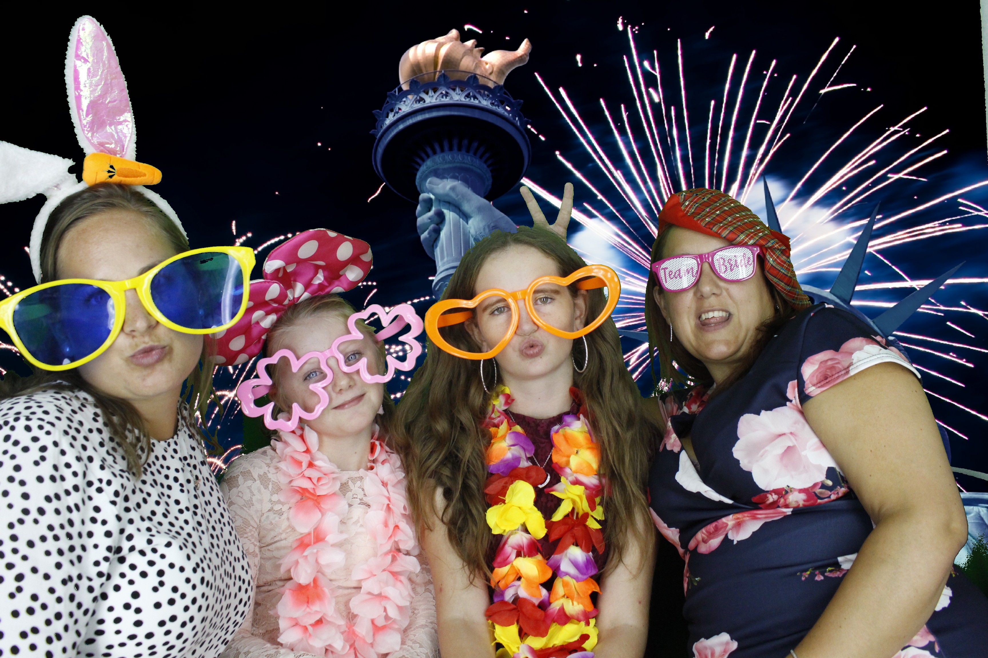 Rebecca and Warren's Wedding | View more photos from the event at gallery.myphotoboothexperience.co.uk/u/MyPhotoBoothExperienceLtd/Rebecca-and-Warrens-Wedding